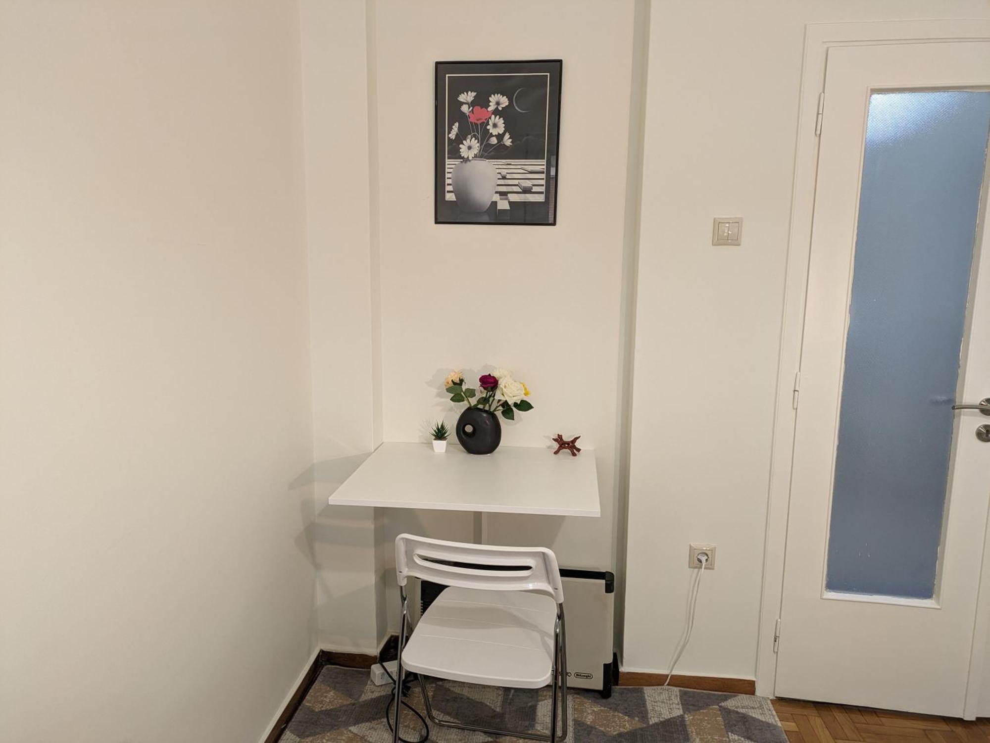Lavender-Emma Cosy Apartment Near City Center Aten Exteriör bild